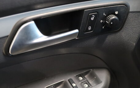 Volkswagen Touran III, 2011 год, 749 990 рублей, 8 фотография