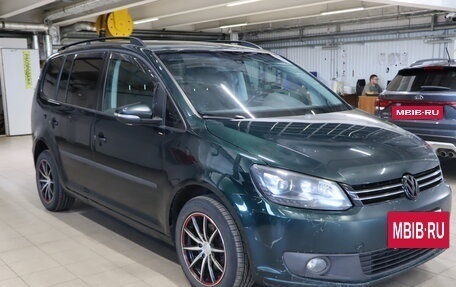 Volkswagen Touran III, 2011 год, 749 990 рублей, 3 фотография