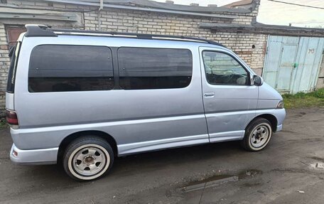 Toyota HiAce H100, 1998 год, 790 000 рублей, 6 фотография