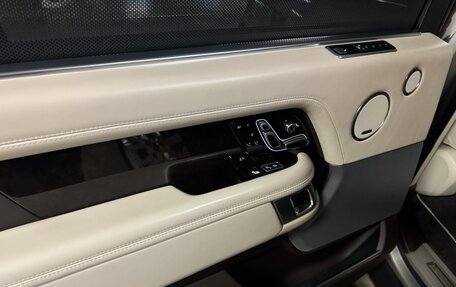 Land Rover Range Rover IV рестайлинг, 2019 год, 8 000 000 рублей, 26 фотография