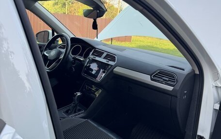 Volkswagen Tiguan II, 2020 год, 2 100 000 рублей, 6 фотография