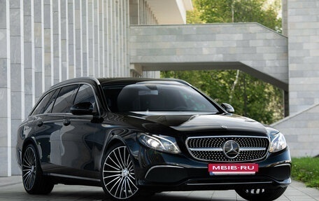 Mercedes-Benz E-Класс, 2020 год, 2 695 000 рублей, 8 фотография