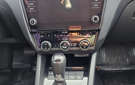 Skoda Octavia, 2017 год, 1 750 000 рублей, 12 фотография