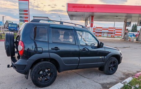 Chevrolet Niva I рестайлинг, 2015 год, 595 000 рублей, 4 фотография
