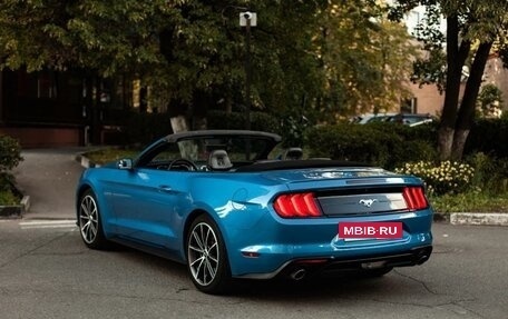 Ford Mustang VI рестайлинг, 2019 год, 3 700 000 рублей, 2 фотография