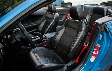 Ford Mustang VI рестайлинг, 2019 год, 3 700 000 рублей, 12 фотография