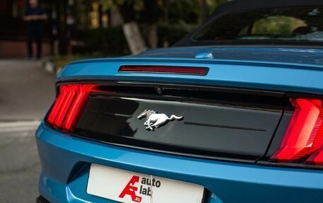 Ford Mustang VI рестайлинг, 2019 год, 3 700 000 рублей, 31 фотография