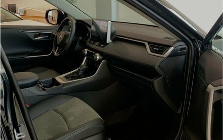Toyota RAV4, 2024 год, 4 199 000 рублей, 16 фотография