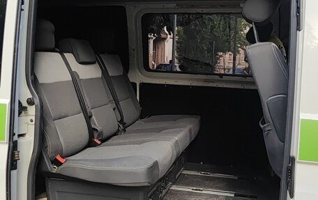 Volkswagen Transporter T5 рестайлинг, 2005 год, 1 250 000 рублей, 3 фотография