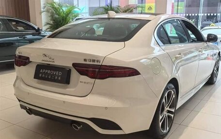 Jaguar XE I рестайлинг, 2024 год, 3 220 085 рублей, 2 фотография