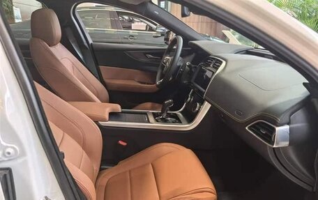 Jaguar XE I рестайлинг, 2024 год, 3 220 085 рублей, 8 фотография