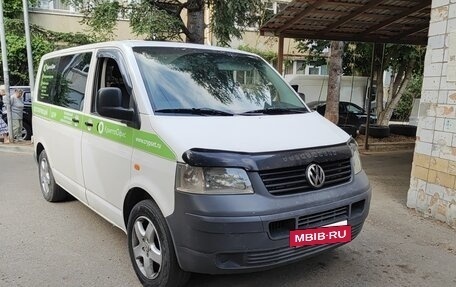 Volkswagen Transporter T5 рестайлинг, 2005 год, 1 250 000 рублей, 2 фотография