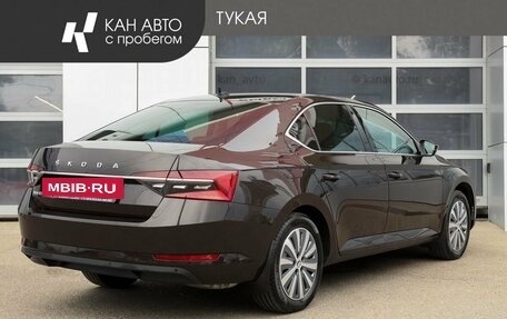 Skoda Superb III рестайлинг, 2021 год, 2 975 000 рублей, 2 фотография