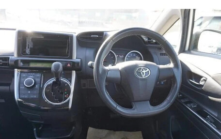 Toyota Wish II, 2017 год, 1 150 888 рублей, 14 фотография