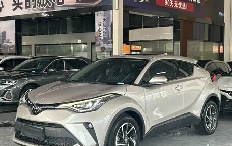 Toyota C-HR I рестайлинг, 2022 год, 1 630 999 рублей, 1 фотография