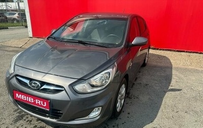 Hyundai Solaris II рестайлинг, 2013 год, 900 000 рублей, 1 фотография