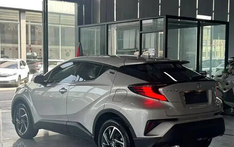 Toyota C-HR I рестайлинг, 2022 год, 1 630 999 рублей, 10 фотография