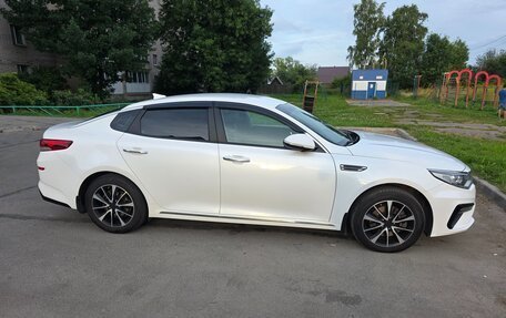 KIA Optima IV, 2018 год, 2 440 000 рублей, 28 фотография
