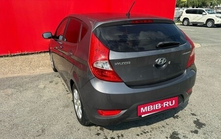 Hyundai Solaris II рестайлинг, 2013 год, 900 000 рублей, 6 фотография