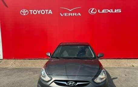 Hyundai Solaris II рестайлинг, 2013 год, 900 000 рублей, 2 фотография