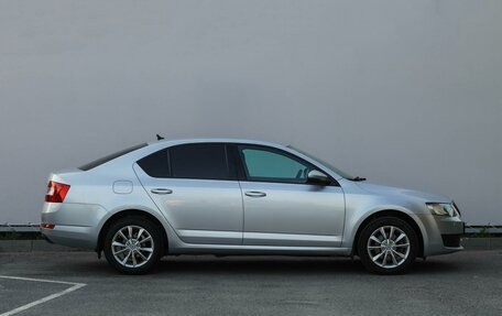 Skoda Octavia, 2017 год, 1 345 000 рублей, 5 фотография