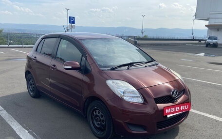 Toyota Vitz, 2010 год, 820 000 рублей, 2 фотография