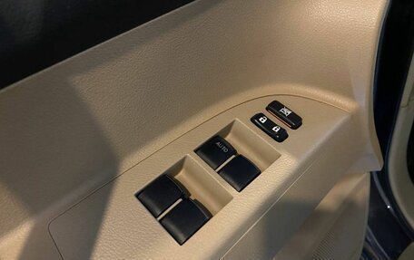 Toyota Highlander III, 2013 год, 2 590 000 рублей, 21 фотография