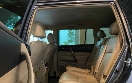 Toyota Highlander III, 2013 год, 2 590 000 рублей, 24 фотография