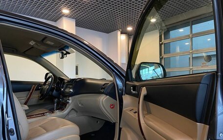 Toyota Highlander III, 2013 год, 2 590 000 рублей, 26 фотография