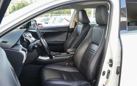 Lexus NX I, 2016 год, 2 600 000 рублей, 10 фотография