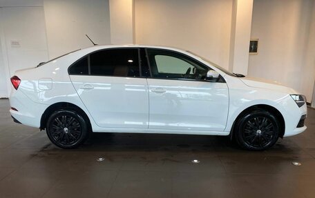 Skoda Rapid II, 2020 год, 1 650 000 рублей, 2 фотография