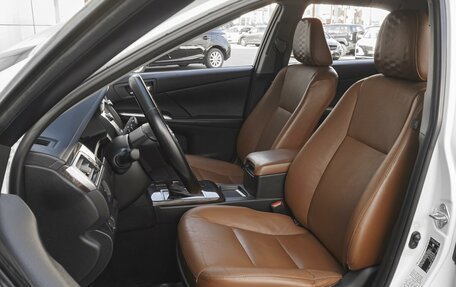 Toyota Camry, 2017 год, 1 949 000 рублей, 10 фотография
