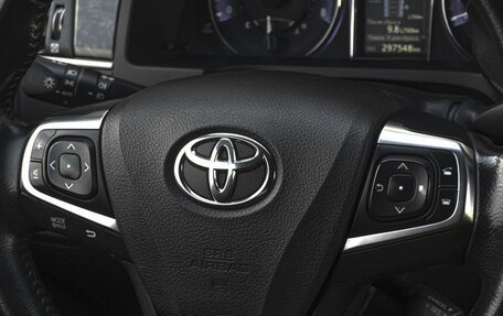 Toyota Camry, 2017 год, 1 949 000 рублей, 20 фотография