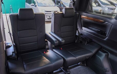 Toyota Alphard III, 2017 год, 5 570 000 рублей, 12 фотография