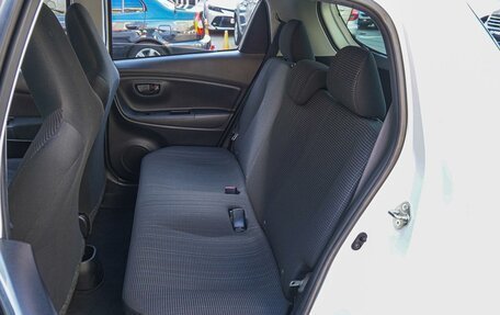 Toyota Vitz, 2019 год, 1 055 000 рублей, 9 фотография