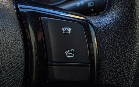 Toyota Vitz, 2019 год, 1 055 000 рублей, 15 фотография