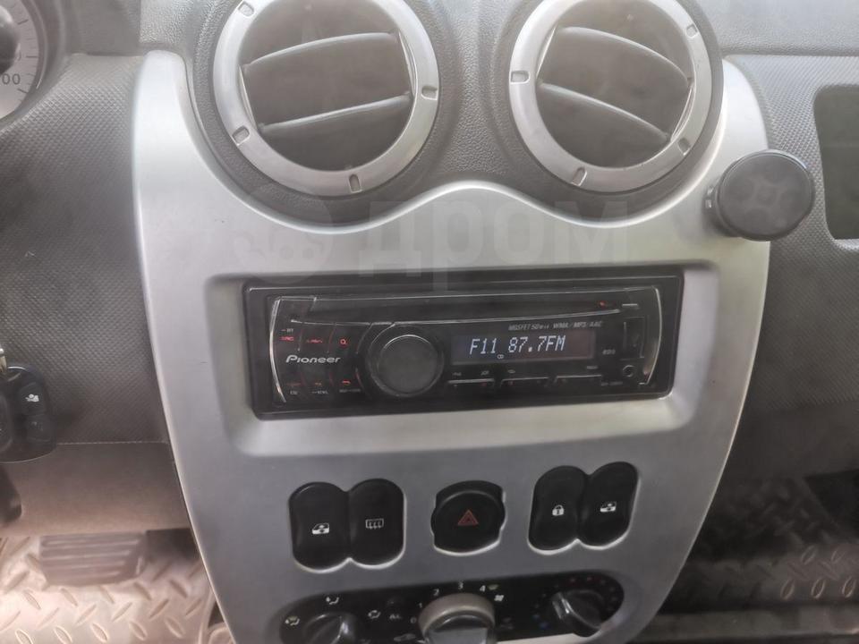 Renault Logan I рестайлинг, 2010 год, 550 000 рублей, 3 фотография