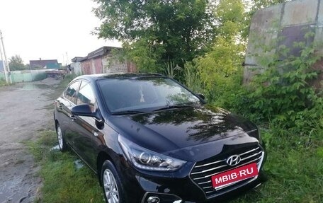 Hyundai Solaris II рестайлинг, 2019 год, 1 400 000 рублей, 1 фотография