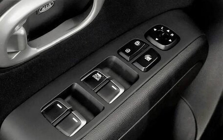KIA Soul II рестайлинг, 2017 год, 1 415 000 рублей, 10 фотография