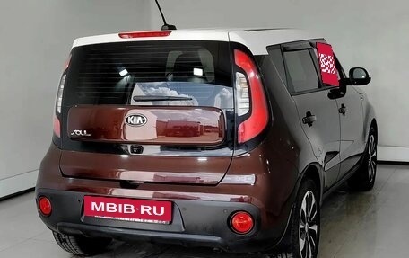 KIA Soul II рестайлинг, 2017 год, 1 415 000 рублей, 4 фотография