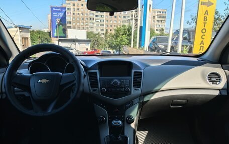 Chevrolet Cruze II, 2011 год, 569 000 рублей, 8 фотография