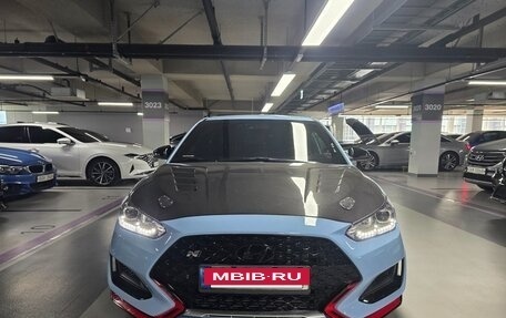 Hyundai Veloster II, 2021 год, 2 300 000 рублей, 2 фотография