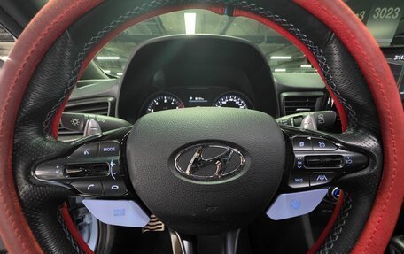 Hyundai Veloster II, 2021 год, 2 300 000 рублей, 12 фотография