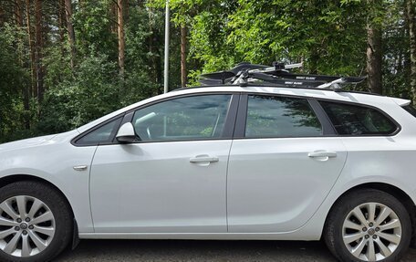 Opel Astra J, 2013 год, 1 020 000 рублей, 6 фотография
