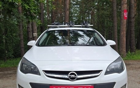 Opel Astra J, 2013 год, 1 020 000 рублей, 5 фотография
