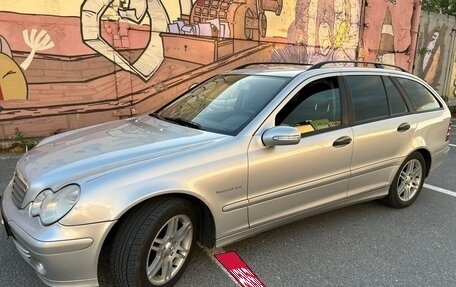 Mercedes-Benz C-Класс, 2005 год, 750 000 рублей, 11 фотография