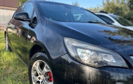 Opel Astra J, 2011 год, 550 000 рублей, 3 фотография
