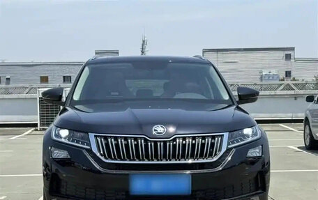 Skoda Kodiaq I, 2022 год, 2 700 999 рублей, 2 фотография