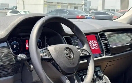 Skoda Kodiaq I, 2022 год, 2 700 999 рублей, 8 фотография