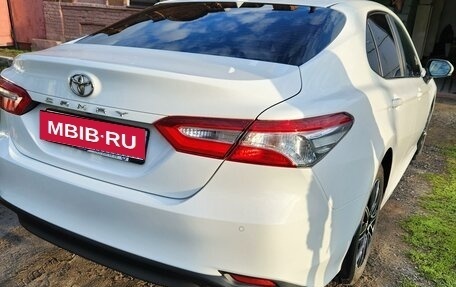 Toyota Camry, 2018 год, 3 300 000 рублей, 24 фотография